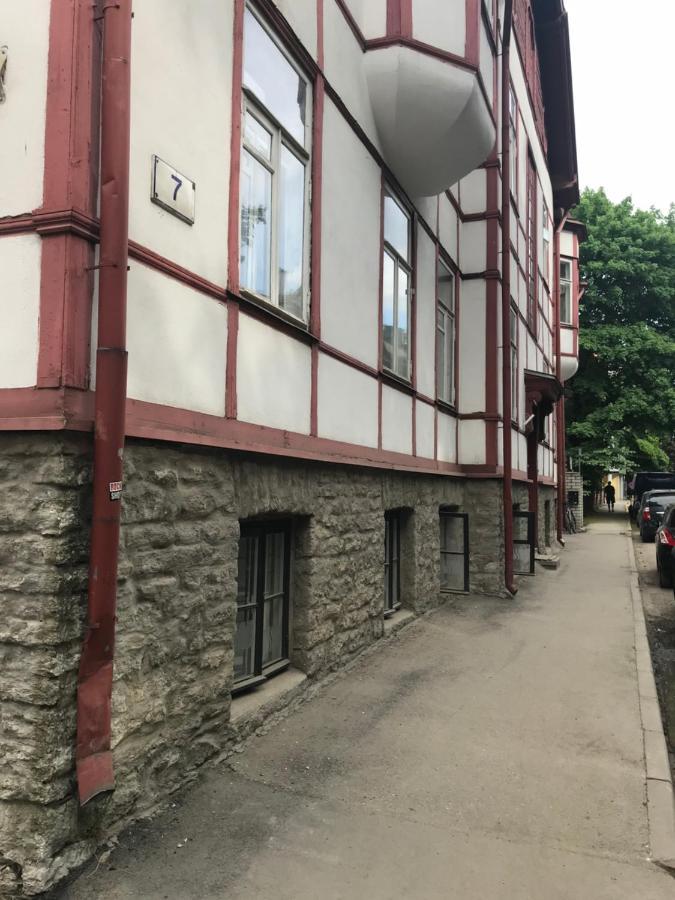 Self Service hostel Süda Tallin Exterior foto